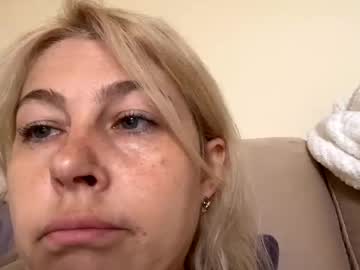 Bertaxsmily Chaturbate stream image from July 11, 2025