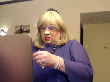 Suzannebanci Chaturbate stream image from July 11, 2025