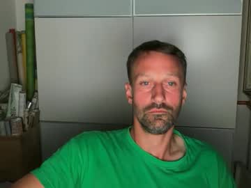 Maenu_69 Chaturbate stream image from July 11, 2025