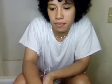Chunkiiluvrs Chaturbate stream image from July 11, 2025