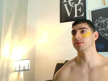 Thomylov Chaturbate stream image from July 12, 2025