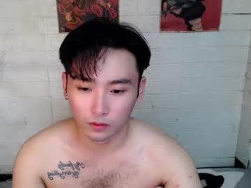 Mhikael Chaturbate stream image from July 12, 2025