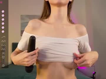 Rosestatham Chaturbate stream image from July 12, 2025