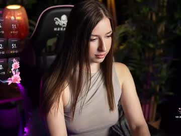 Bellanoirr Chaturbate stream image from July 12, 2025