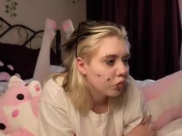 Irissocute Chaturbate stream image from July 12, 2025