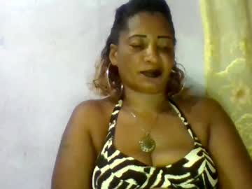 Wharda Chaturbate stream image from July 12, 2025