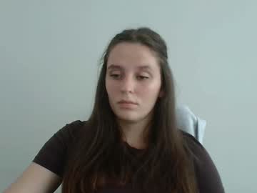 Annbelll Chaturbate stream image from July 12, 2025