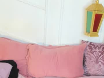 Samanta_Wells Chaturbate stream image from July 12, 2025