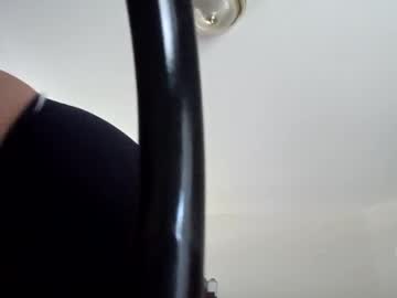 Ladyhangtime Chaturbate stream image from July 12, 2025