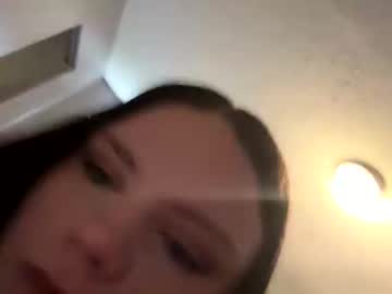 Wavybna Chaturbate stream image from July 12, 2025