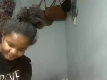 Allizida01 Chaturbate stream image from July 12, 2025