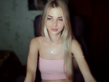 Bas_Tet Chaturbate stream image from July 12, 2025