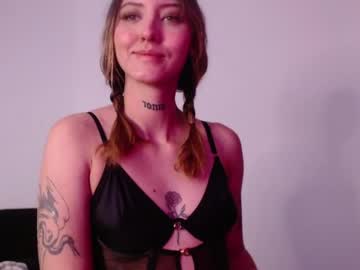 Carmennrusso Chaturbate stream image from July 12, 2025