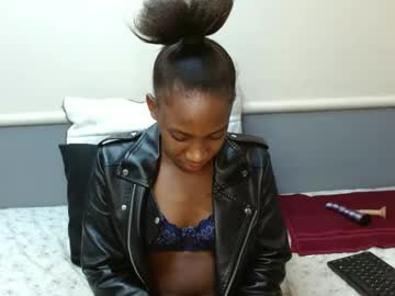 Tiny_Sparklesxx Chaturbate stream image from July 12, 2025