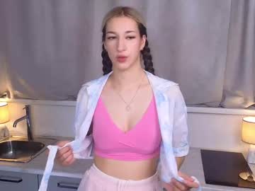 Meghanemily stream image from July 13, 2025