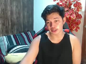 Rjay2002 Chaturbate stream image from July 13, 2025