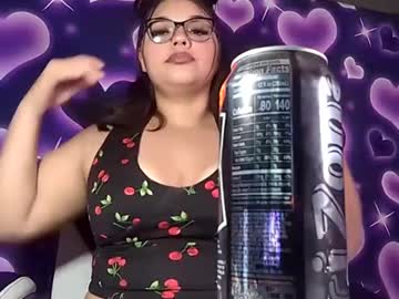 Queenfantasee Chaturbate stream image from July 13, 2025