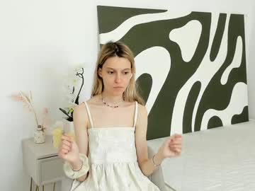 Zarabrayton Chaturbate stream image from July 13, 2025