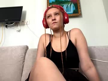 Edytcollins Chaturbate stream image from July 13, 2025