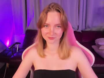 Ellabloom Chaturbate stream image from July 13, 2025