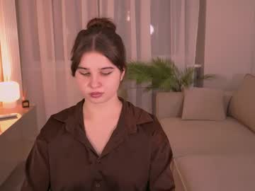 Lullavibes Chaturbate stream image from July 13, 2025