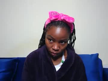 Berries_Lee Chaturbate stream image from July 13, 2025