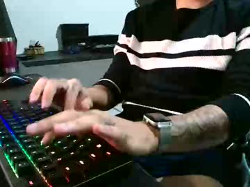 Skunkcarioca Chaturbate stream image from July 13, 2025