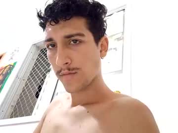 Aquariusgemini Chaturbate stream image from July 13, 2025