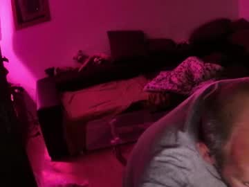 Gutdrin Chaturbate stream image from July 13, 2025