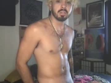 Versacepapii00 Chaturbate stream image from July 13, 2025
