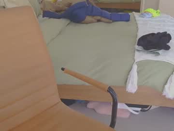 Sydneybottom22 Chaturbate stream image from July 14, 2025