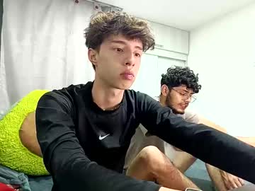 Julia284990 Chaturbate stream image from July 14, 2025