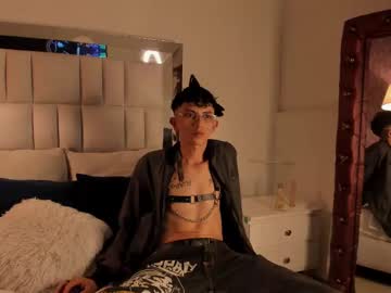 Kimshiin Chaturbate stream image from July 14, 2025