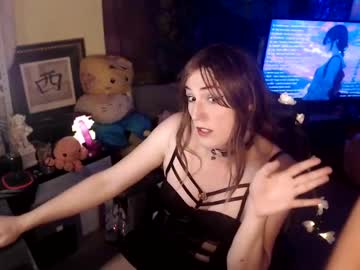 Gamergrillxxx Chaturbate stream image from July 14, 2025