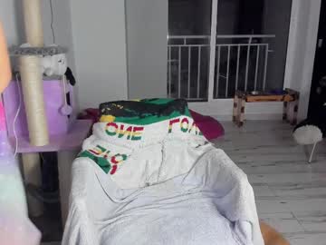 Missloren333 Chaturbate stream image from July 14, 2025