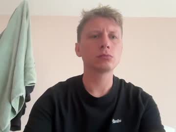 Dan880754108 Chaturbate stream image from July 14, 2025