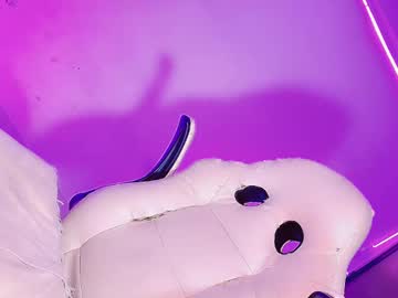 Ivannahot23 Chaturbate stream image from July 14, 2025