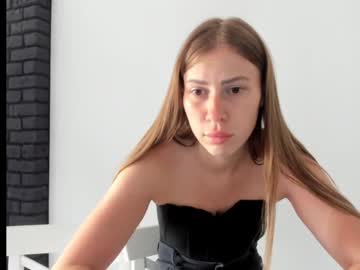 Vikky_S11 Chaturbate stream image from July 14, 2025