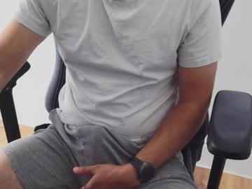 Jammyedge Chaturbate stream image from July 14, 2025