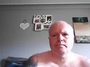 Kdus4444 Chaturbate stream image from July 14, 2025