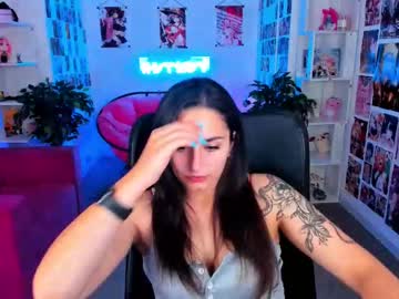 Valeriiemills Chaturbate stream image from July 14, 2025