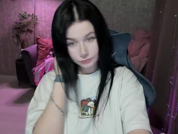 Alinegreeeen Chaturbate stream image from July 14, 2025