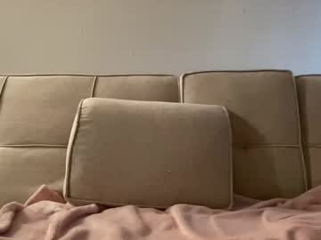 Knextdoor Chaturbate stream image from July 14, 2025