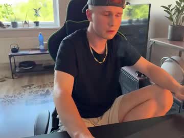 Boykik Chaturbate stream image from July 14, 2025