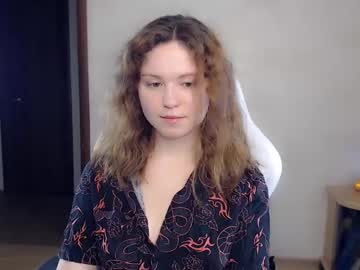 Bettystar_ Chaturbate stream image from July 14, 2025