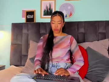 Ririibrunette__ Chaturbate stream image from July 14, 2025