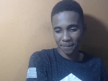 Dkeni08 Chaturbate stream image from July 14, 2025