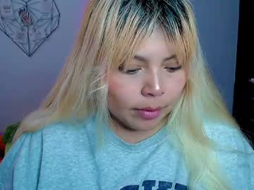 Elymoon Chaturbate stream image from July 14, 2025
