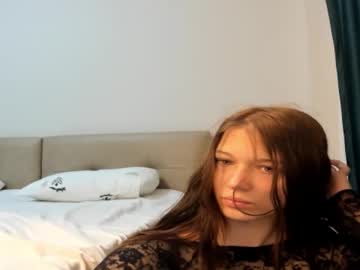 Nikiololli666 Chaturbate stream image from July 14, 2025