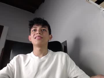 Zarekneo Chaturbate stream image from July 14, 2025